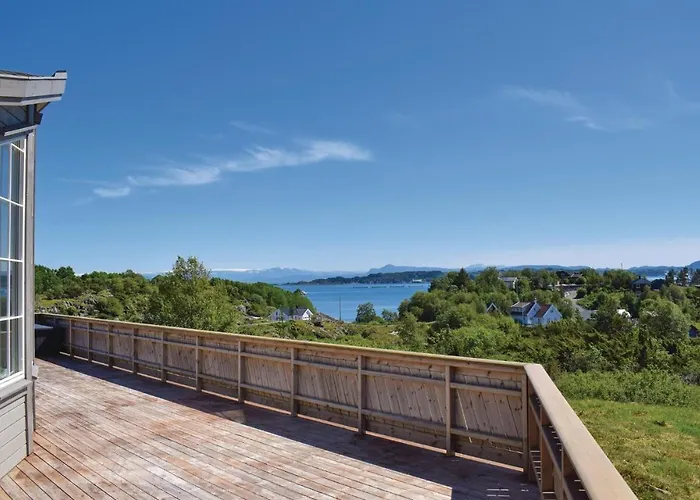 Prázdninový dům Gorgeous In Torangsvag With Wifi Skar